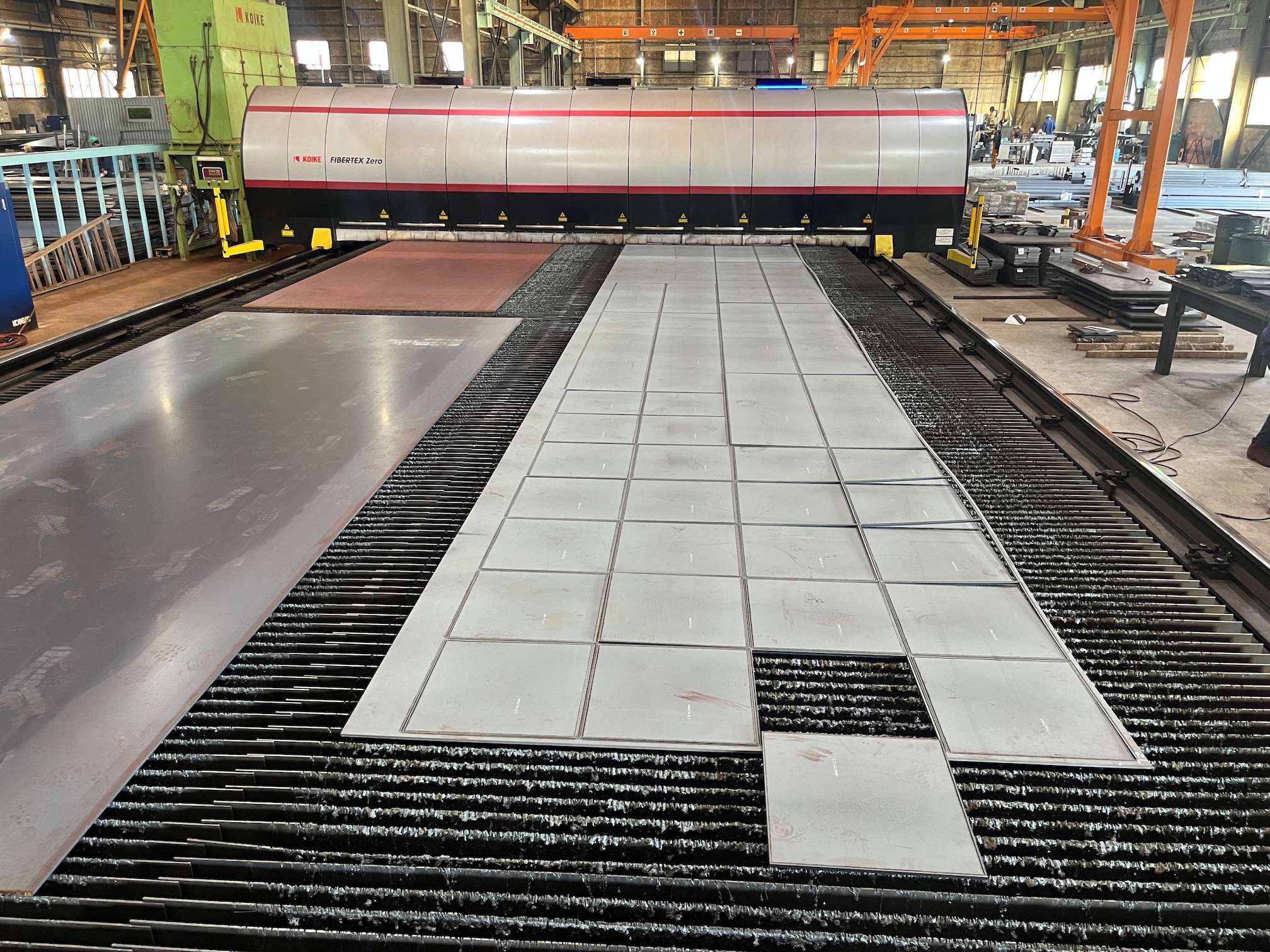 ジンク材 レーザー切断 SM490YA | ニュース・ブログ | 奥田スチール